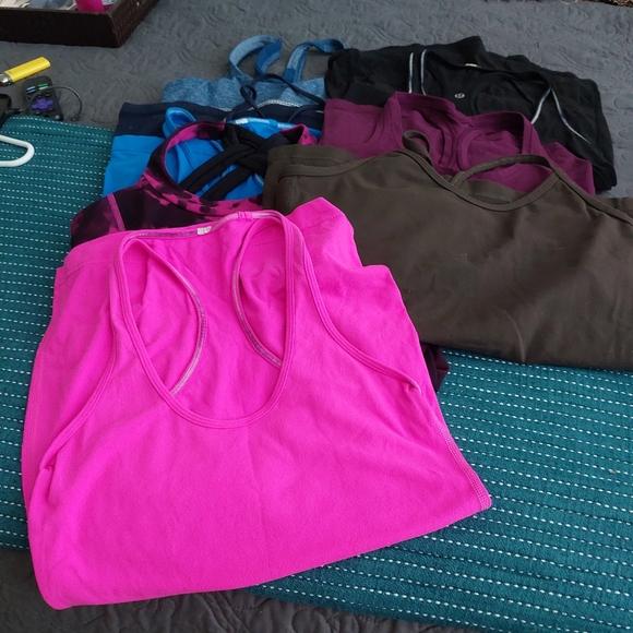 Bundle 8 Lulu Tops - Picture 3 of 3